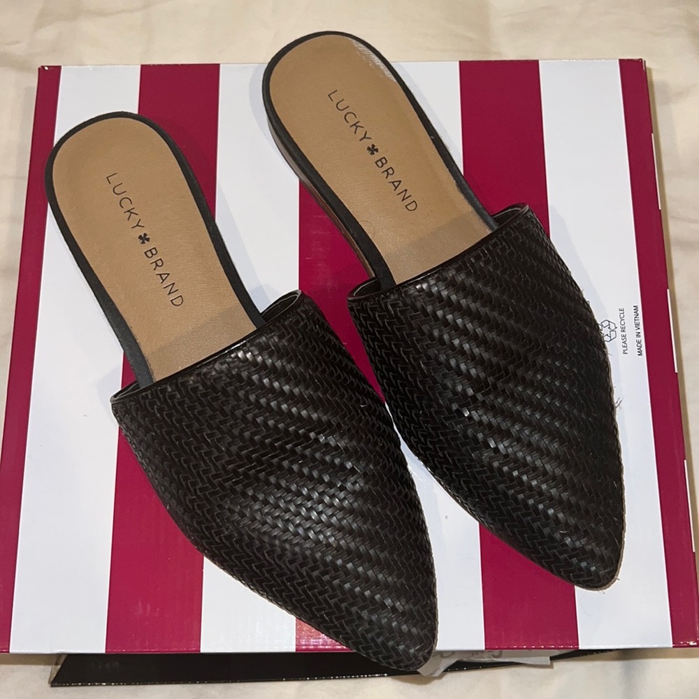 Lucky Brand flat mules